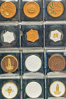 MEDAILLEN und PLAKETTEN
MEDAILLEN aus PORZELLAN und STEINZEUG
DÖBELN. Denkmalsweihe 1922 (des 139er Inf. Rgmt.). 3× weiß, 1× braun, davon 3 Stück mi...