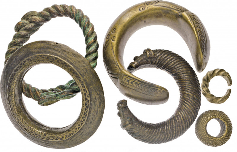 VARIA
VORMÜNZLICHE ZAHLUNGSMITTEL und AFRIKANISCHE KUNST
Sechs Kupfer/Bronze-M...