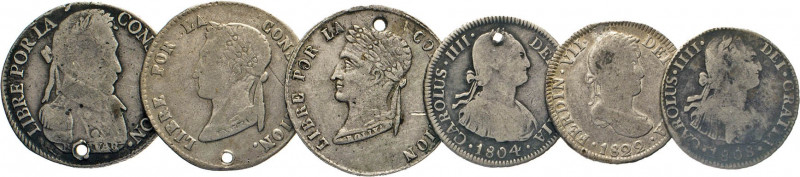 AUSLÄNDISCHE MÜNZEN
BOLIVIEN
Lot. Spanische Könige. 2 Reales 1804 (gelocht), 1...
