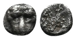CIMMERIAN BOSPOROS, Pantikapaion. Circa 480-470 BC. AR Hemiobol 0,41gr Facing head of lion / Quadripartite incuse square. VF