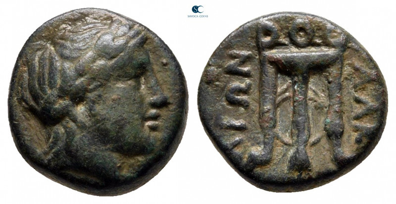 Macedon. Chalkidian League. Olynthos circa 432-348 BC. 
Bronze Æ

12 mm, 2,24...