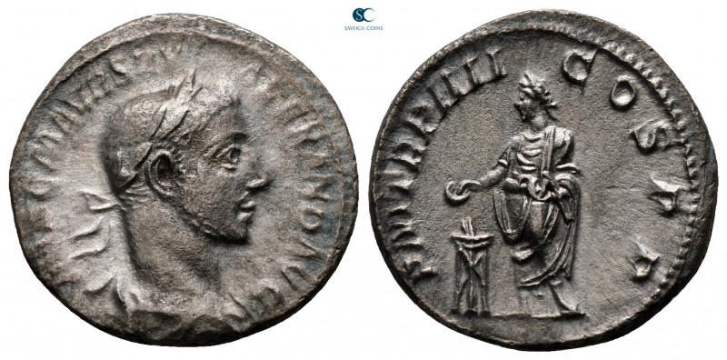 Severus Alexander AD 222-235. Rome
Denarius AR

19 mm, 2,08 g



nearly v...