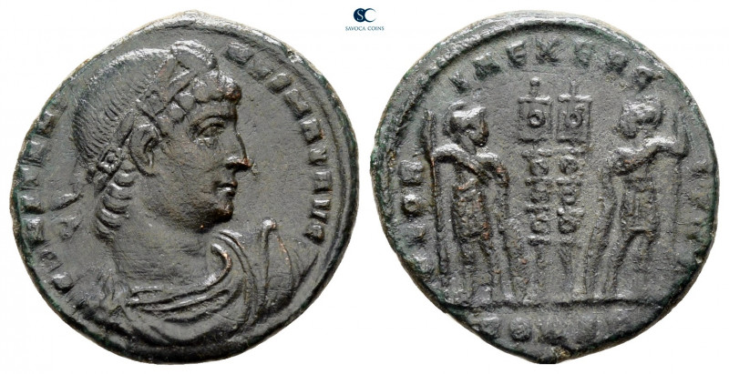 Constantine I the Great AD 306-337. Constantinople
Follis Æ

17 mm, 2,46 g
...