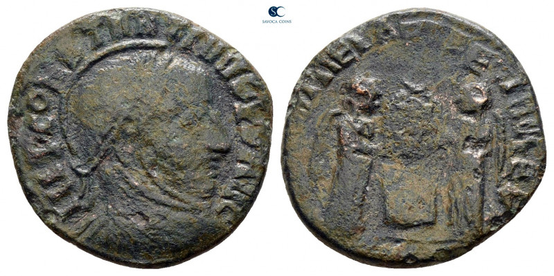 Constantine I the Great AD 306-337. Contemporary barbaric imitation
Follis Æ
...