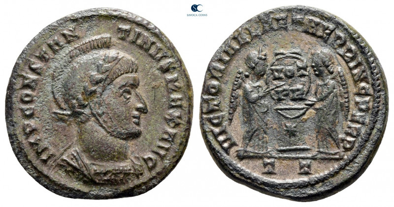 Constantine I the Great AD 306-337. Ticinum
Follis Æ

17 mm, 2,70 g



ve...