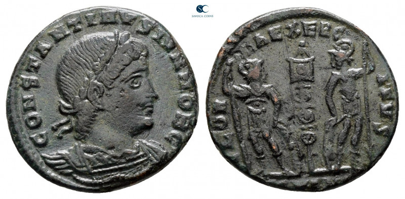 Constantine II, as Caesar AD 317-337. Thessaloniki
Follis Æ

14 mm, 1,54 g
...