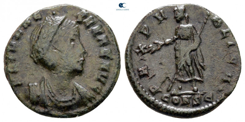 Helena. Augusta AD 324-3230. Constantinople
Follis Æ

15 mm, 1,53 g



ve...