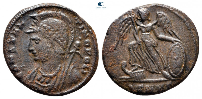 City Commemoratives AD 330-354. Heraclea
Follis Æ

17 mm, 2,31 g



very ...