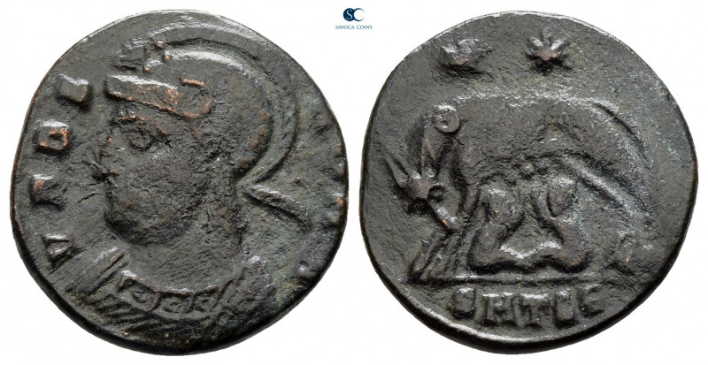 City Commemoratives AD 330-354. Thessaloniki
Follis Æ

16 mm, 2,32 g



v...