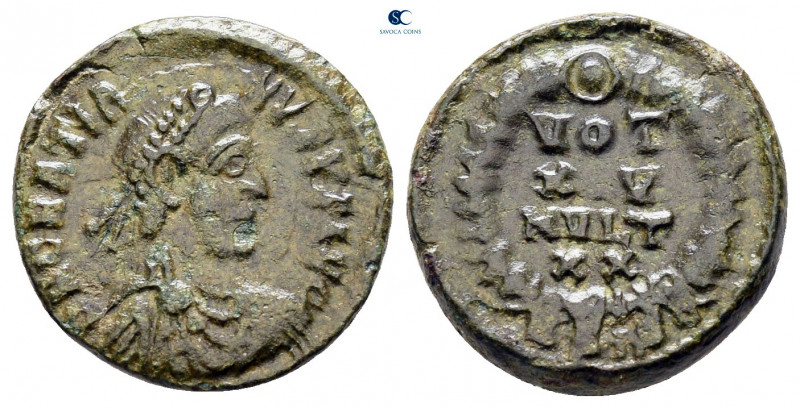 Gratian AD 375-383. Siscia
Follis Æ

14 mm, 2,06 g



very fine