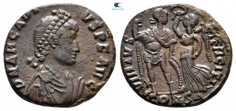 Arcadius AD 383-408. Constantinople
Follis Æ

16 mm, 2,50 g



very fine