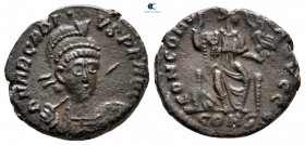 Arcadius AD 383-408. Constantinople. Follis Æ