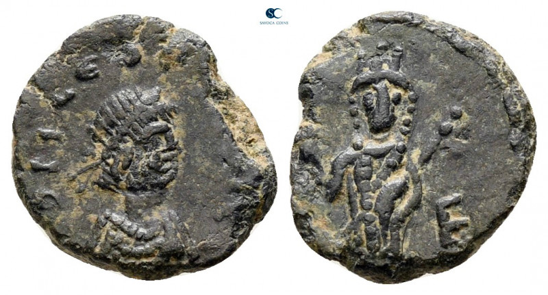 Leo I AD 457-474. Constantinople
Nummus Æ

10 mm, 0,97 g



very fine