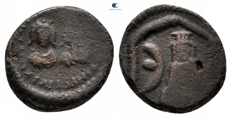 Justin I & Justinian I AD 527. Antioch
Pentanummium Æ

13 mm, 2,25 g



n...