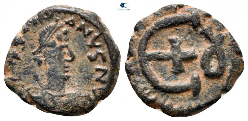 Justinian I AD 527-565. Antioch
Pentanummium Æ

15 mm, 2,12 g



very fin...