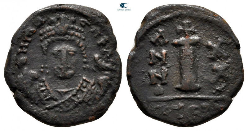 Maurice Tiberius AD 582-602. Theoupolis (Antioch)
Decanummium Æ

15 mm, 2,29 ...