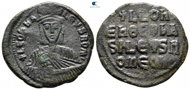 Leo VI the Wise AD 886-912. Constantinople
Follis Æ

26 mm, 7,38 g



ver...