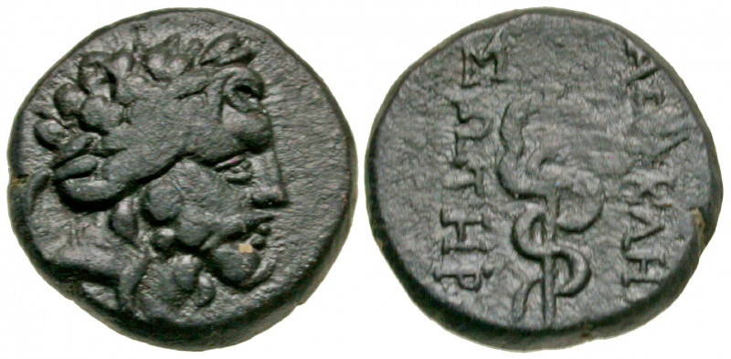 Mysia, Pergamon. Mid-late 2nd century B.C. AE 17 (16.7 mm, 3.38 g, 11 h). Laurea...