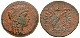 Seleukid Kingdom. Antiochos IV Epiphanes. 175-164 B.C. AE 27 (27.3 mm, 20.12 g, 1 h). Antioch on the Orontes mint, struck 169-168 B.C. Head of Isis ri...