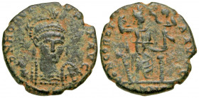 Honorius. A.D. 393-423. AE centenionalis (17.3 mm, 2.41 g, 7 h). Nicomedia mint, Struck A.D. 402. D N HONOR-[IV]S [P] F AVG, helmeted and cuirassed bu...