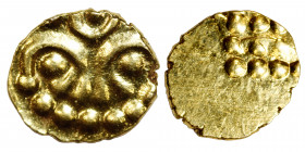 Kingdom of Thanjavur-Maratha (India - Princely states). Av fanam (gold, 0.39 g, 9 mm). Crescents and pellets. Pellets. 14th-18th century. Extremely fi...