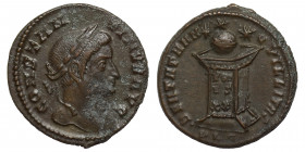 Constantine I, 307/310-337. Follis (bronze, 3.35 g, 19 mm), Lugdunum, struck 323. CONSTANTINVS AVG laureate head right. Rev. BEATA TRANQVILLITAS altar...