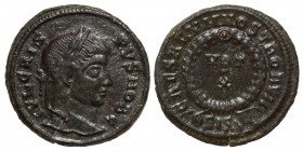 Crispus, as Caesar, 316-326. Follis (bronze, 3.19 g, 19 mm). Siscia, struck 321/4. IVL CRISPVS NOB C laureate head to right. Rev. CAESARVM NOSTRORVM; ...