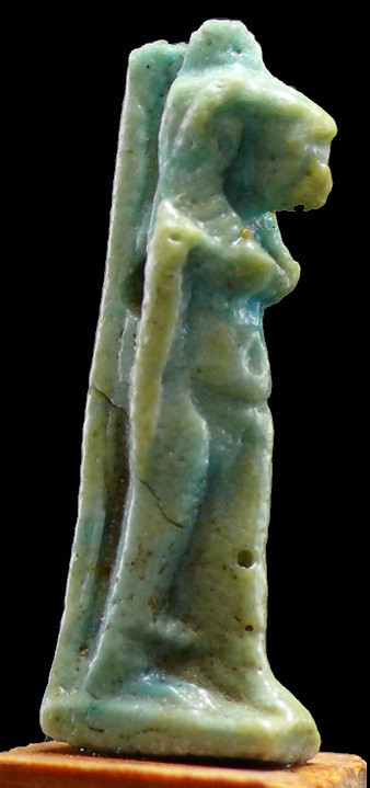 Egypte - Basse époque - Amulette en fritte bleue (Bastet) - 664 / 332 av. J.-C. ...