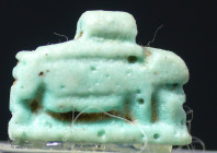 Egypte - Basse époque - Amulette hippopotame en fritte - 664 / 332 av. J.-C. (26ème-30ème dynastie)
Hippopotame en fritte bleu. 15 mm.