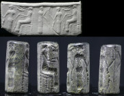 Mésopotamie - Sceau cylindre en pierre - 1000 av. J.-C.
Sceau cylindre en pierre avec une scène qui représente une scène d'offrande devant une prêtre...