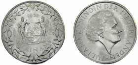 SURINAME Juliana 1962 1 GULDEN SILVER Portrait Queen Juliana of the Netherlands facing right 9.96g KM# 15