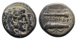 Kings of Macedon, Philip III Arrhidaios (323-317 BC). Æ Unit (18mm, 6.96g, 3h). In the name of Alexander III, Tarsos. Head of Herakles r., wearing lio...