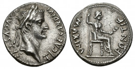 IMPERIO ROMANO. TIBERIO. Denario. Lugdunum (14-37 d.C.). A/ Cabeza laureada a der. TI CAESAR DIVI (AVG F) AVGVSTVS. R/ Livia entronizada a der.; trono...