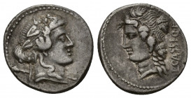 REPÚBLICA ROMANA. CASSIA. L. Cassius Q. f. Longinus. Denario. Roma (78 a.C.). A/ Cabeza de Liber a der., detrás tirso. A/ Cabeza de Libera a izq.; L C...