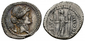 REPÚBLICA ROMANA. CLAUDIA. P. Claudius M. f. Turrinus. Denario. Roma (42 a.C.). A/ Cabeza de Apolo a der., detrás lira. R/ Diana lucífera con arco, ca...