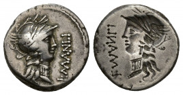 REPÚBLICA ROMANA. MANLIA. L. Manlius Torquatus. Denario. Roma (82 a.C.). A/ Cabeza de Roma a der., delante L MANLI, detrás (PROQ). R/ Incuso. AR 3,70 ...