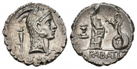 REPÚBLICA ROMANA. ROSCIA. L. Roscius Fabatus. Denario. Roma (64 a.C.). A/ Cabeza de Juno Sóspita a der., detrás pájaro sobre antorcha; L ROS(CI). R/ M...