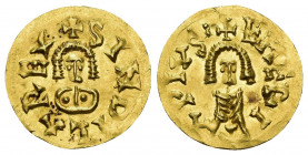 REINO VISIGODO. SINDILA. Tremissis. Emerita. A/ + SINDILA REX. R/ EMERITA PIVS . *. AU 1,47 g. 18,4 mm. CNV-338, mismo ejemplar ilustrado. EBC. Muy ra...