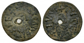 REINO VISIGODO. RECAREDO I. Tremissis. Totela. Falsa de épcoa en cobre. AE 6,83 g. 17,5 mm. Perforación central. CNV-FE-4, mismo ejemplar ilustrado. B...