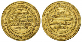ACUÑACIONES HISPANO-ÁRABES. ALMORÁVIDES. Dinar. 523 H. Sevilla. AU 4,15 g. 25,75 mm. V-1755. EBC-. Rarísima: no más de 3 ejemplares conocidos. Los otr...