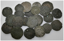 REINOS DE CASTILLA Y LEÓN. ENRIQUE IV. Lote de 22 vellones, entre ellos 12 cuartillos. Varias cecas. 1 de ellos con agujero. BC/MBC-.