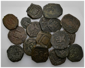 FELIPE III. Lote de 19 monedas acuñadas a martillo. 8 maravedís (15), 4 mrs. (2) y 2 mrs. (2). De BC+ a MBC.