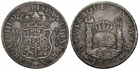 CARLOS III. 8 reales. 1769. México. MF. AR 26,57 g. 39,2 mm. VI-927. MBC.