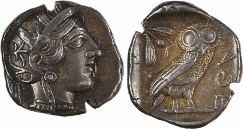 Attique, tétradrachme, Athènes, c.480-400 av. J.-C
A/Anépigraphe
Tête d'Athéna...