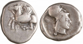 Corinthe, statère, IVe siècle av. J.-C
A/Anépigraphe
Pégase volant à gauche ; au-dessous, lettre punique
R/Anépigraphe
Tête d'Athéna à droite, coi...