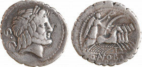 Antonia, denier serratus, Rome, 83 av. J.-C
A/S C
Tête laurée de Jupiter à droite ; en dessous, lettre de contrôle T
R/Q ANTO BALB/ PR
La Victoire...
