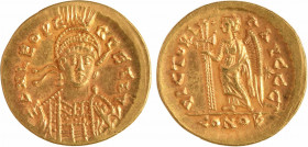 Léon Ier, solidus, Constantinople, 462-466
A/D N LEO PE - RPET AVG
Buste casqué et diadémé vu de trois quarts de face, avec cuirasse, tenant une lan...