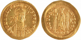 Anastase, solidus, Constantinople, 491-498
A/D N ANASTA-SIVS P P AVG
Buste casqué et diadémé vu de trois quarts de face, avec cuirasse, tenant une l...