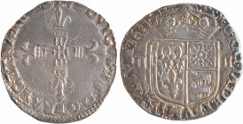 Louis XIII, quart d'écu de Béarn, 1611 Pau
A/LVDOVICVS. XIII. D. G. FRANC. ET. NA. REX. BD.
Croix fleurdelisée, avec fleuron quadrilobé en cœur
R/(...