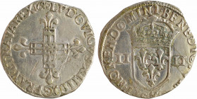Louis XIV, quart d'écu, croix de face, 1646 Bordeaux
A/(à 12 h.) LVDOVICVS. XIIII. D: G. FRAN. ET. NAV. REX. (date)
Croix fleurdelisée
R/SIT. NOMEN...